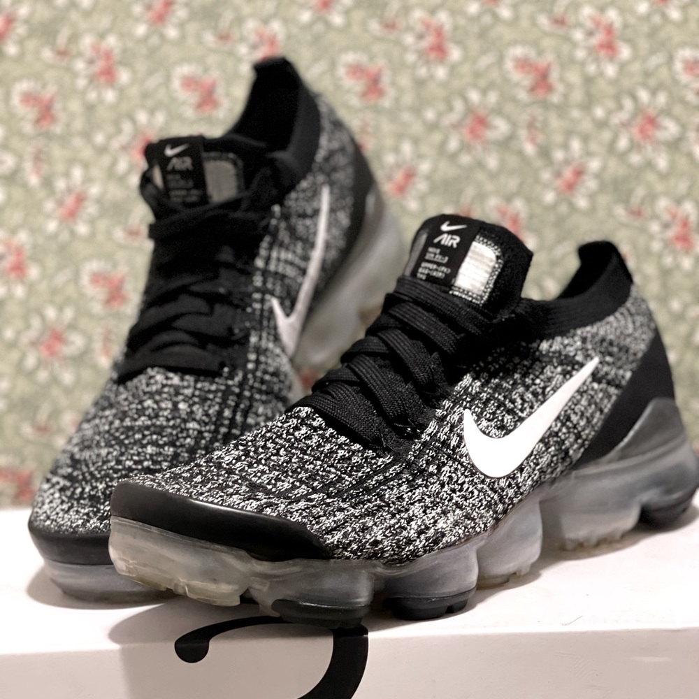 Nike Vapormax Flyknit 3 Running shoes size women’s 8.5
